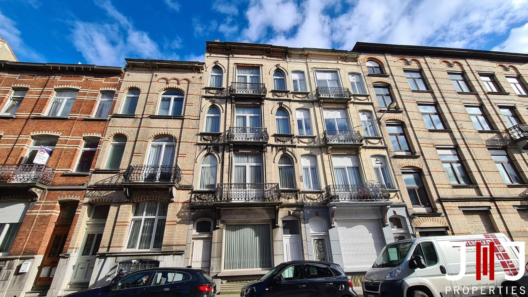 Apartment block for sale in Sint-Jans-Molenbeek