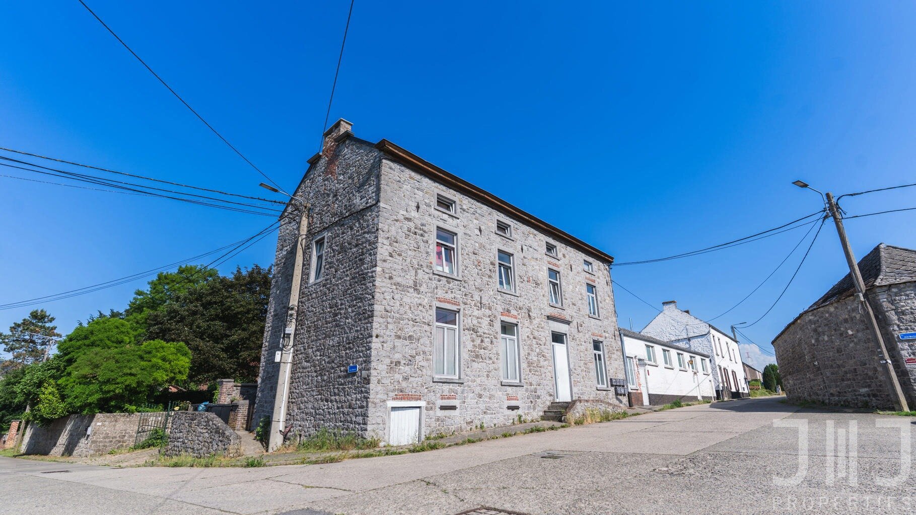 Appartementsgebouw te koop in Jemeppe-sur-Sambre