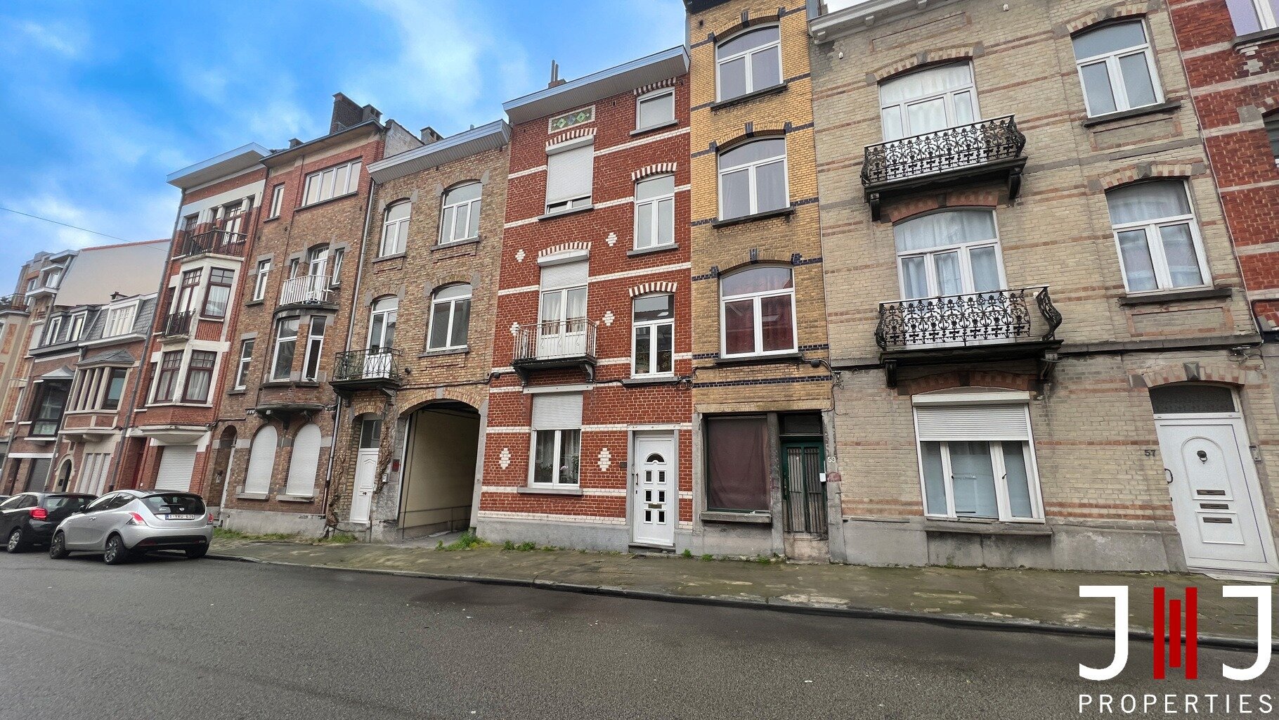 Appartementsgebouw te koop in Schaarbeek