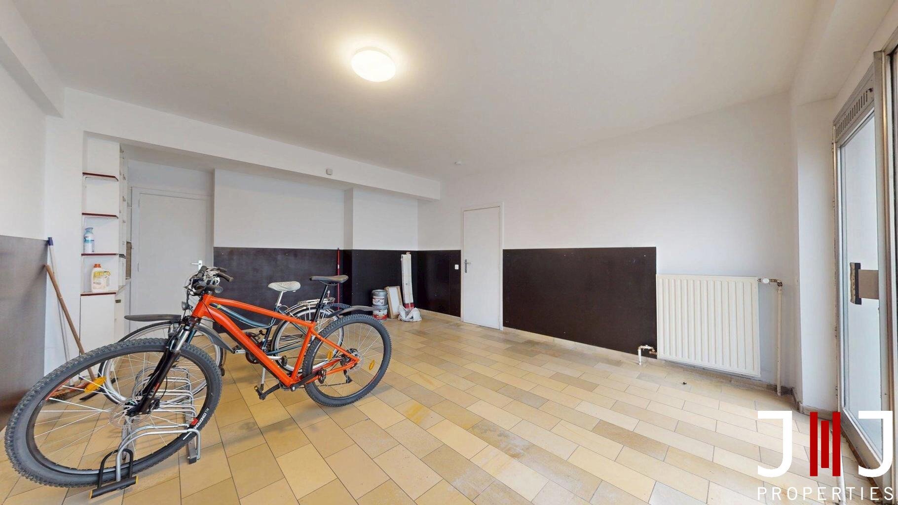 Commerce individuel &agrave; louer &agrave; Kraainem