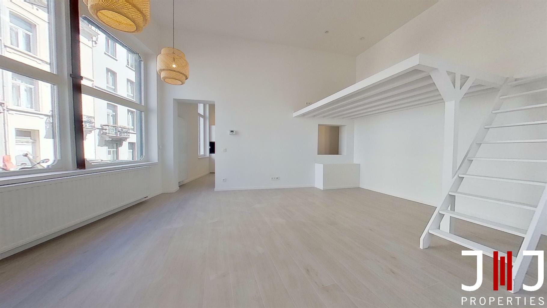 Duplex for rent in Elsene