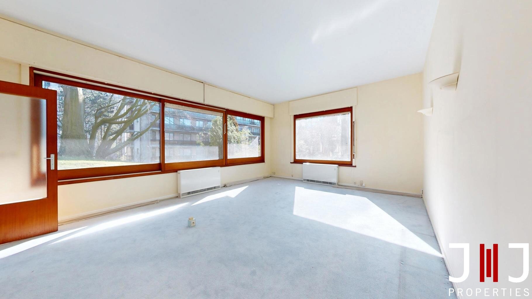 Offices for sale in Uccle