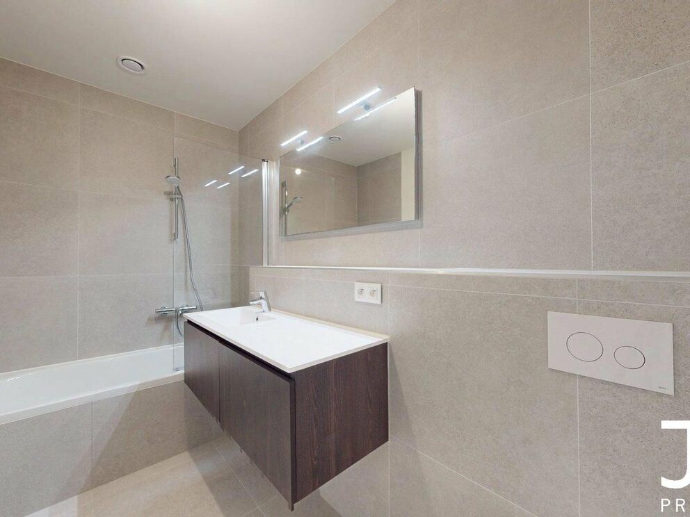 Appartement te huur in Sint-Agatha-Berchem