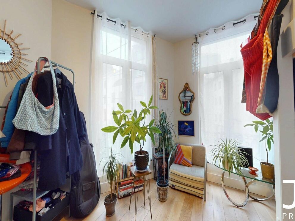 Appartementsgebouw te koop in Sint-Joost-ten-Node