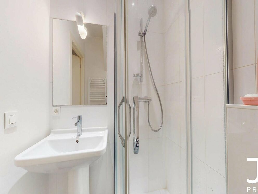 Appartementsgebouw te koop in Sint-Joost-ten-Node