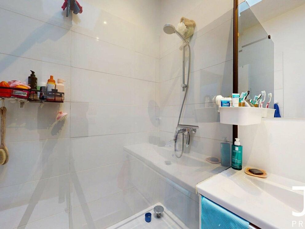 Appartementsgebouw te koop in Sint-Lambrechts-Woluwe