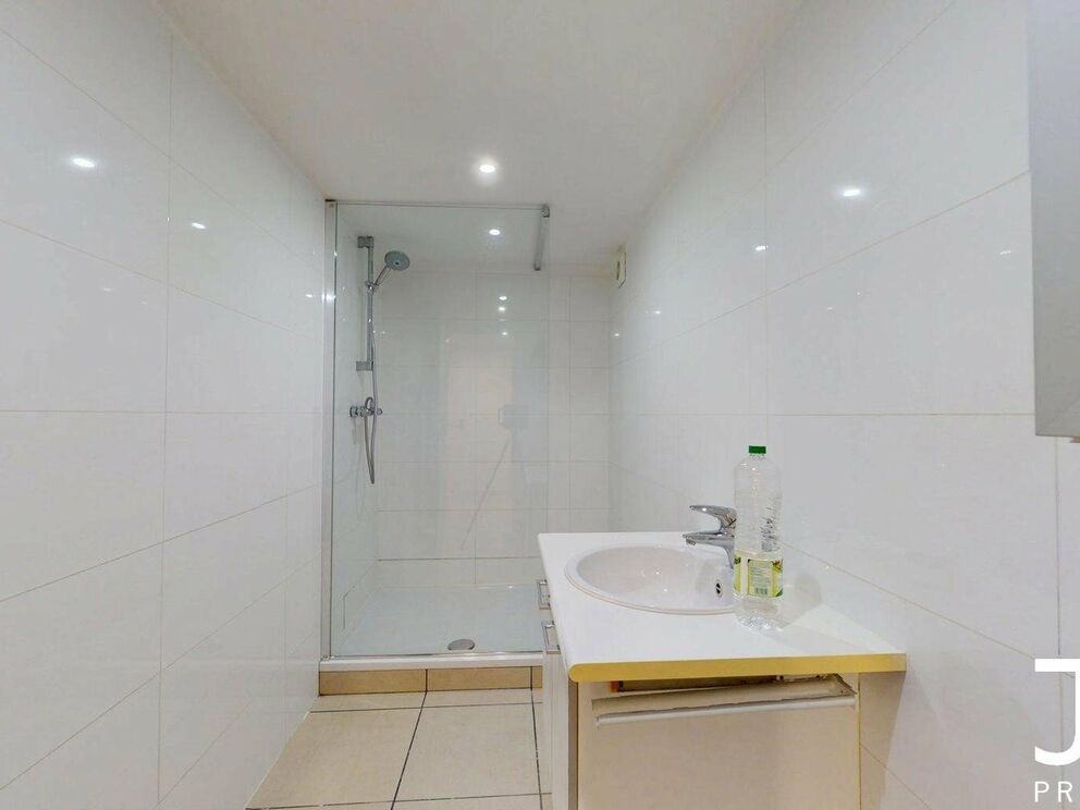 Appartementsgebouw te koop in Sint-Lambrechts-Woluwe