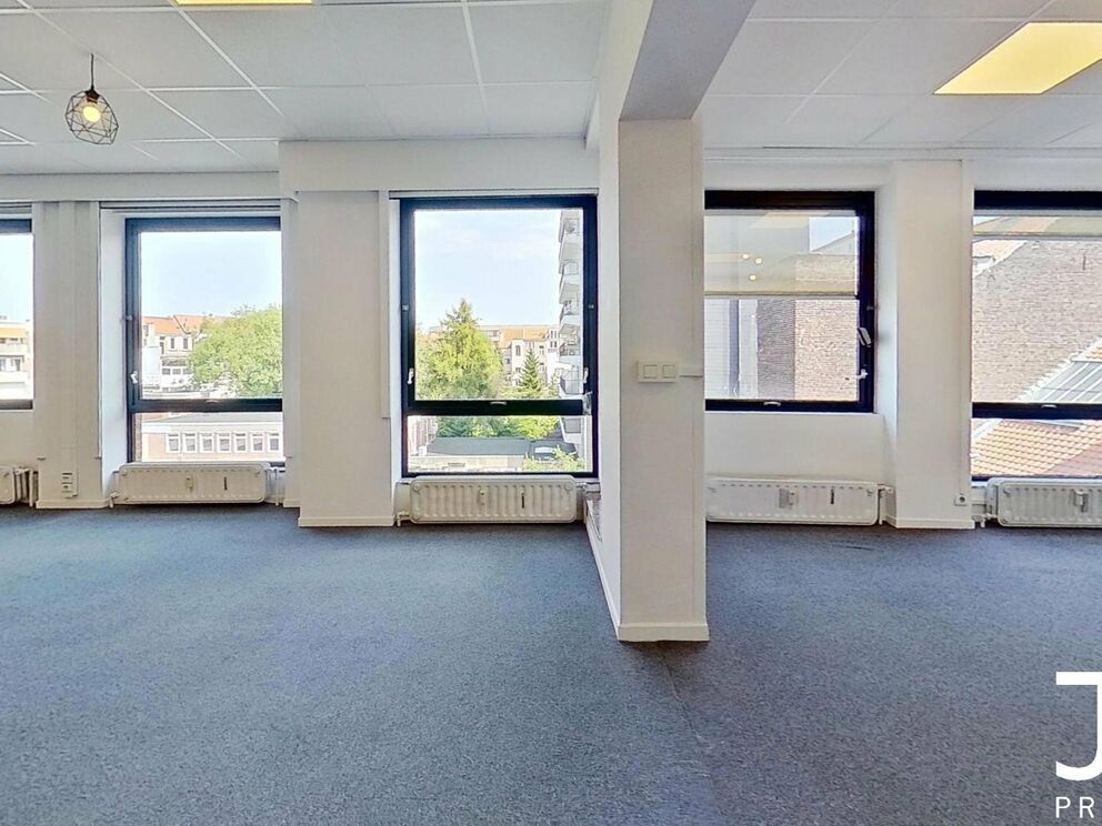 Bureaux à louer à Etterbeek