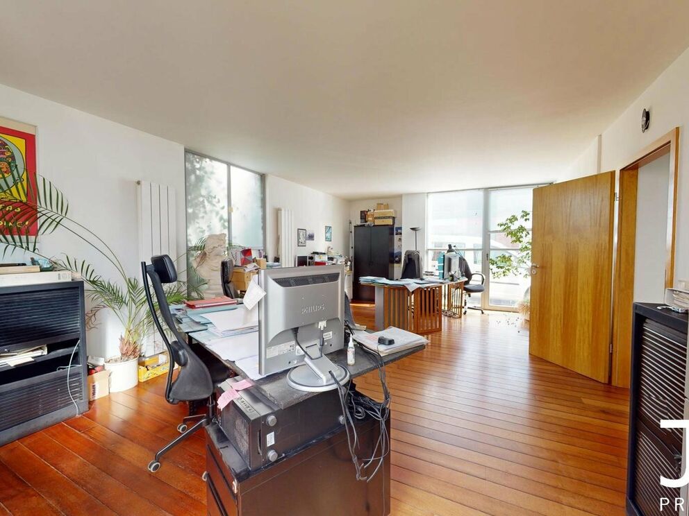 Bureaux à vendre à Genval