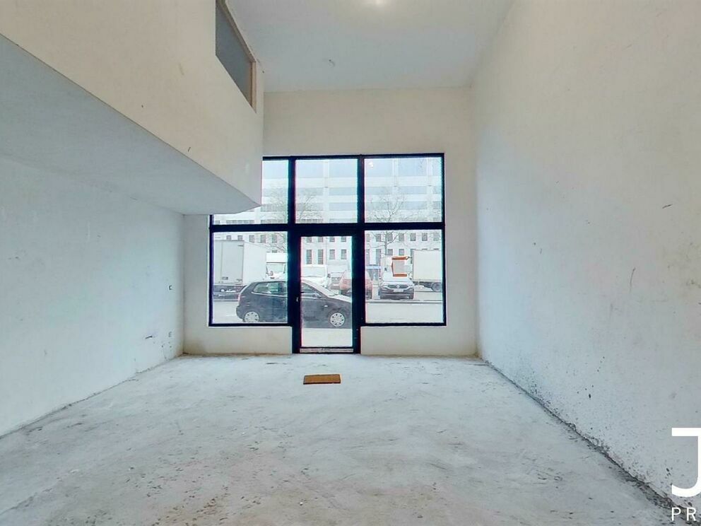 Commercial groundfloor for rent in Brussels