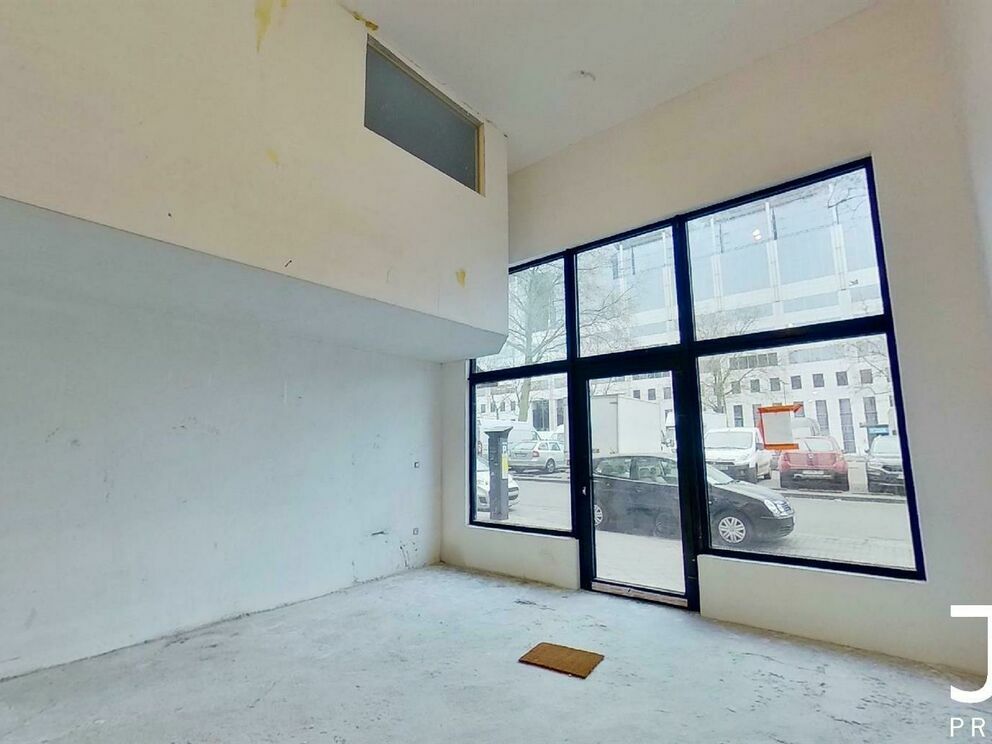 Commercial groundfloor for rent in Brussels
