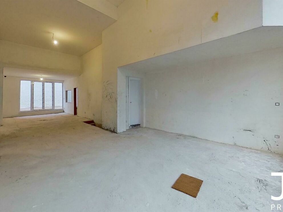 Commercial groundfloor for rent in Brussels