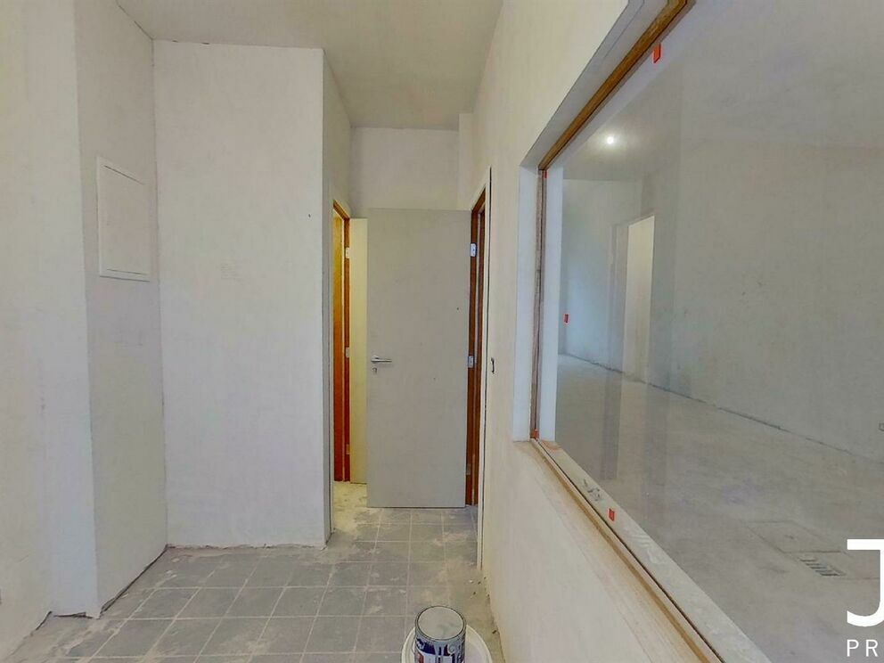 Commercial groundfloor for rent in Brussels