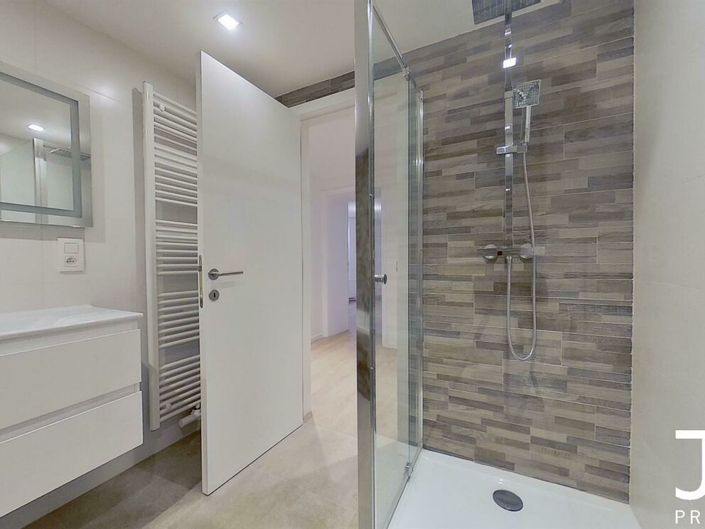 Duplex for rent in Elsene