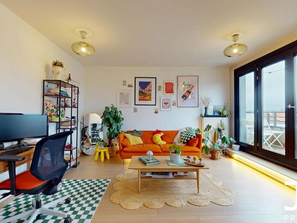 Duplex for sale in Elsene