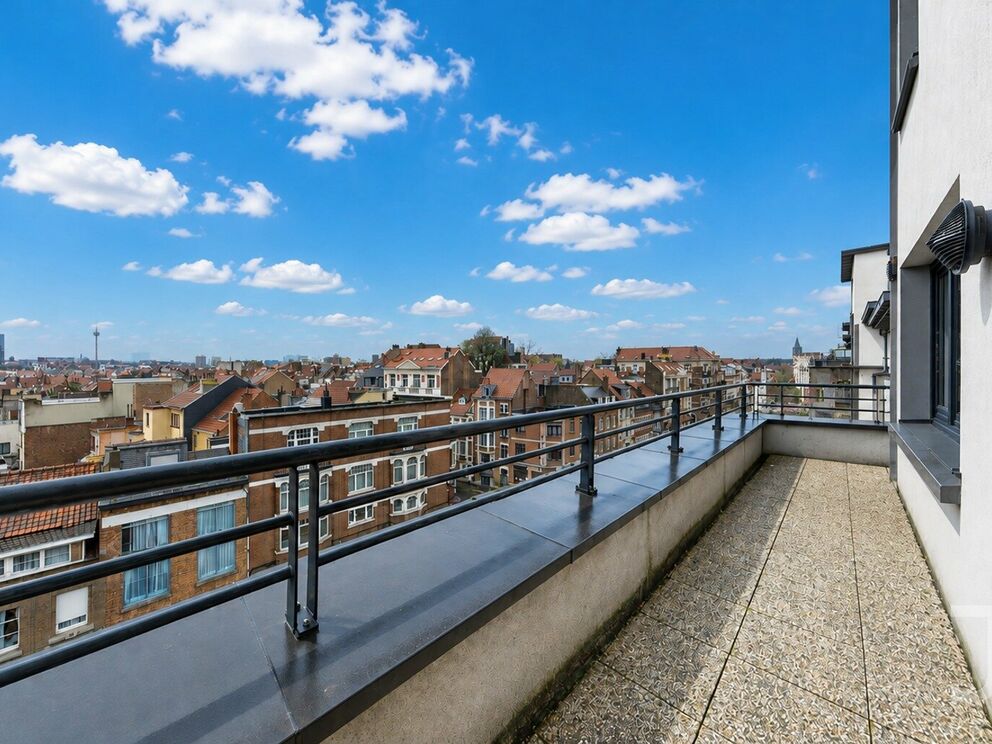 Duplex for sale in Elsene