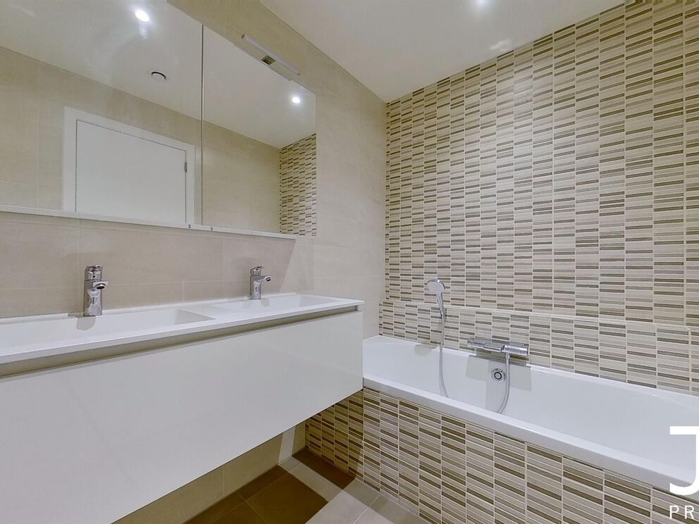 Flat for rent in Elsene