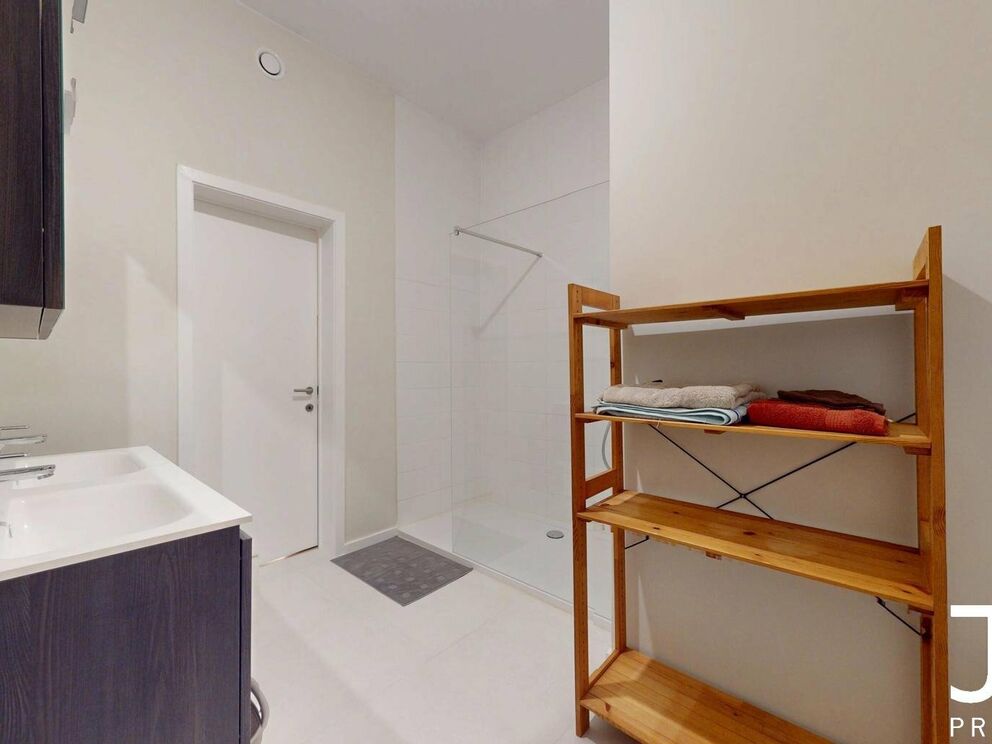 Flat for rent in Sint-Lambrechts-Woluwe