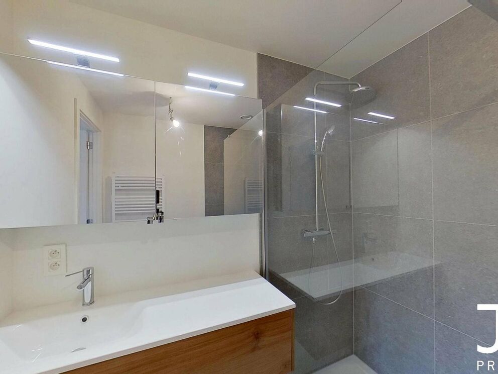 Flat for rent in Sint-Lambrechts-Woluwe