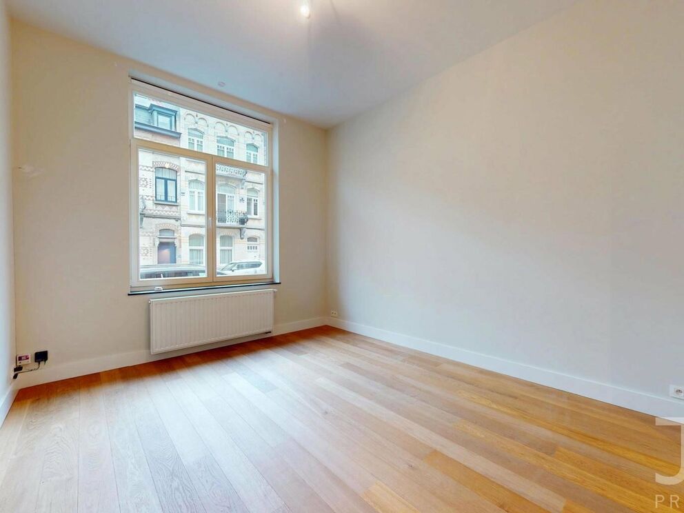 Flat for sale in Schaarbeek