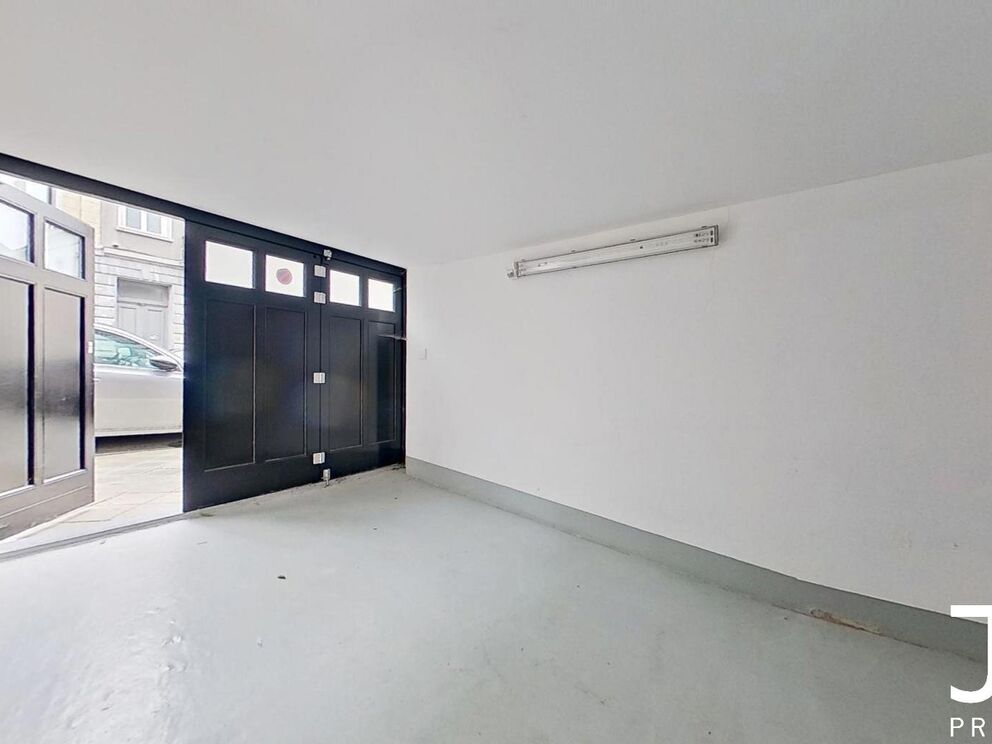 Garage (ferme) à louer à Saint-Gilles