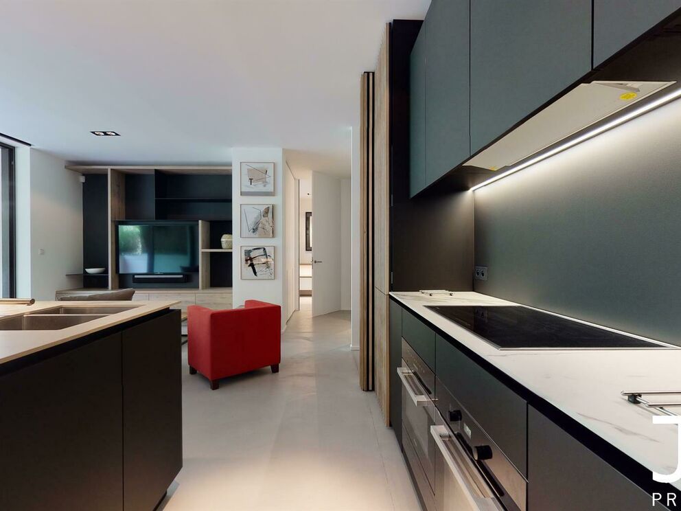 Gelijkvloerse verdieping te huur in Sint-Pieters-Woluwe