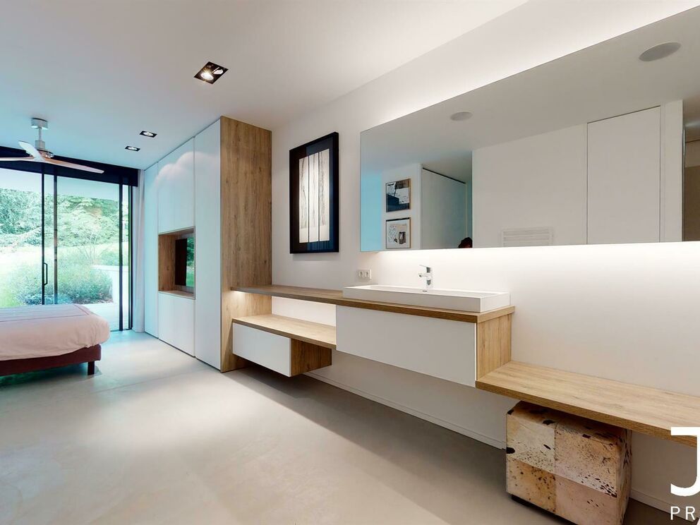 Gelijkvloerse verdieping te huur in Sint-Pieters-Woluwe