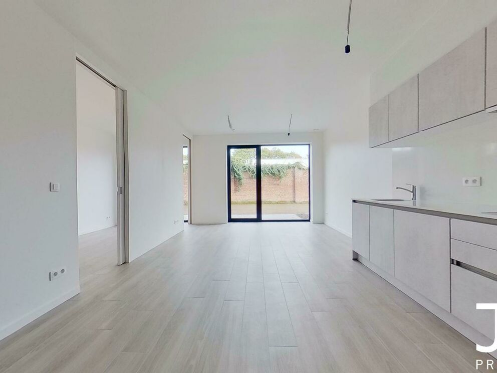 Ground floor for rent in Halle