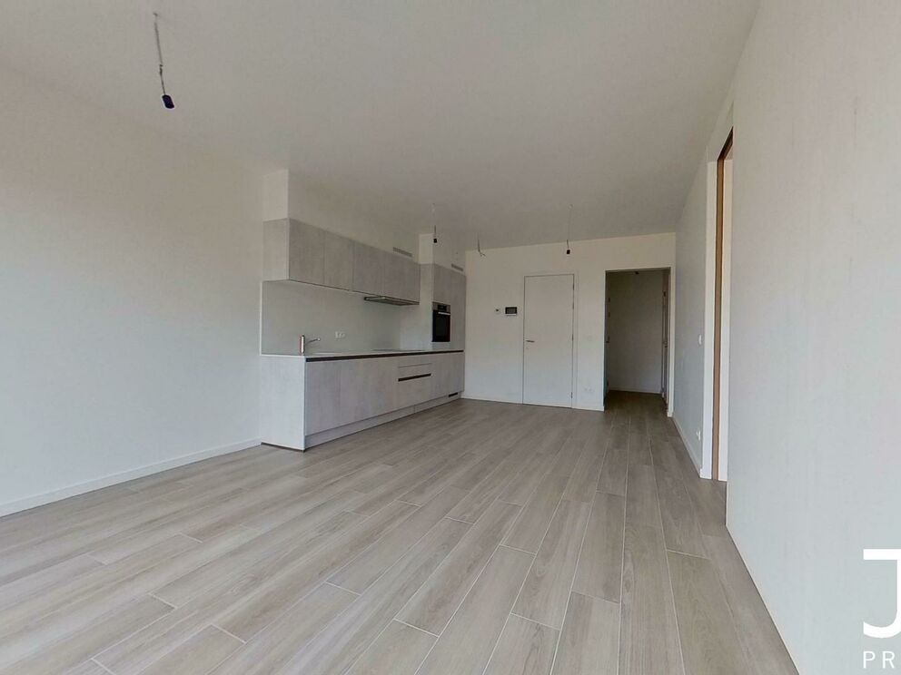 Ground floor for rent in Halle