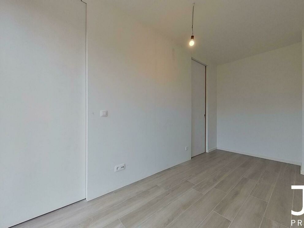 Ground floor for rent in Halle