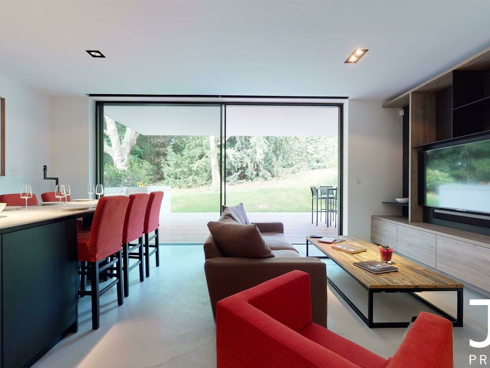 Ground floor for rent in Sint-Pieters-Woluwe