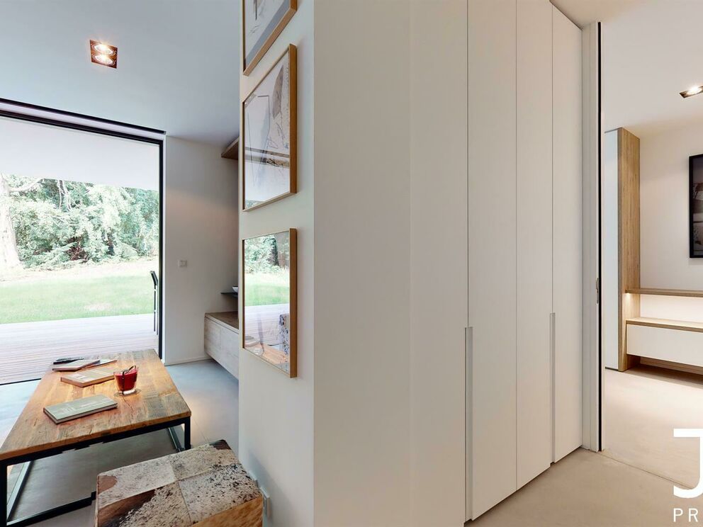 Ground floor for rent in Sint-Pieters-Woluwe