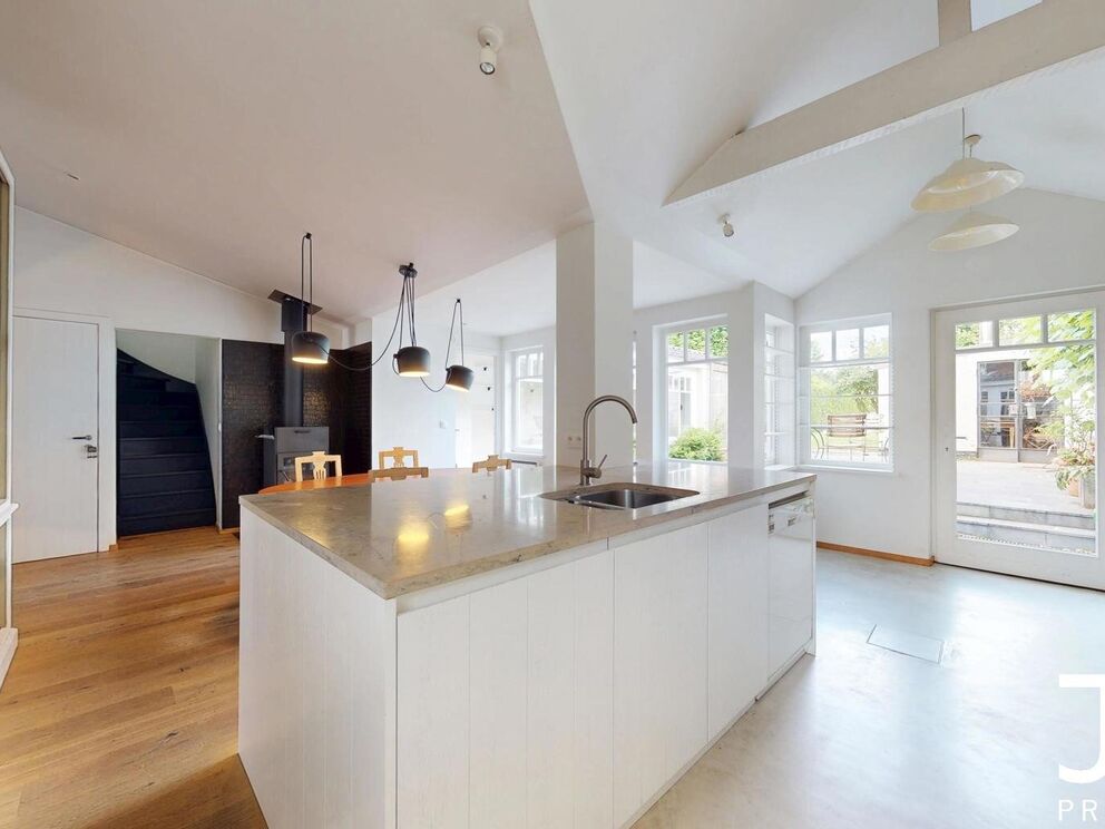 House for rent in Genval