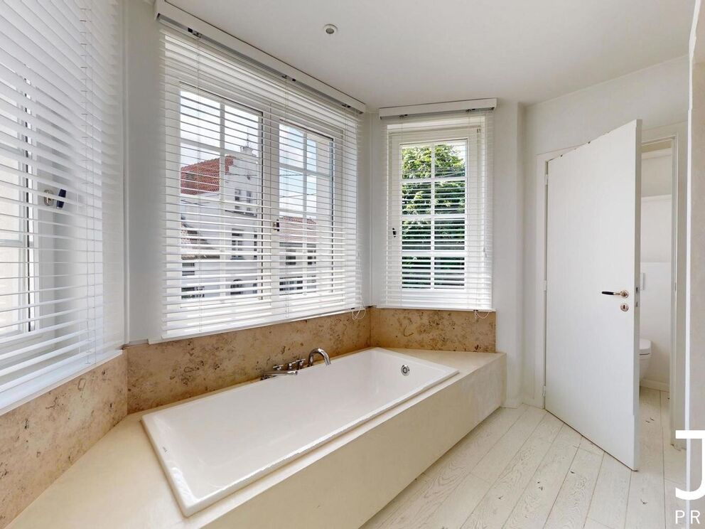 House for rent in Genval