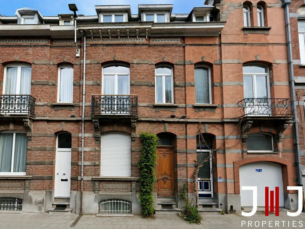 Immeuble à appartements à vendre à Bruxelles