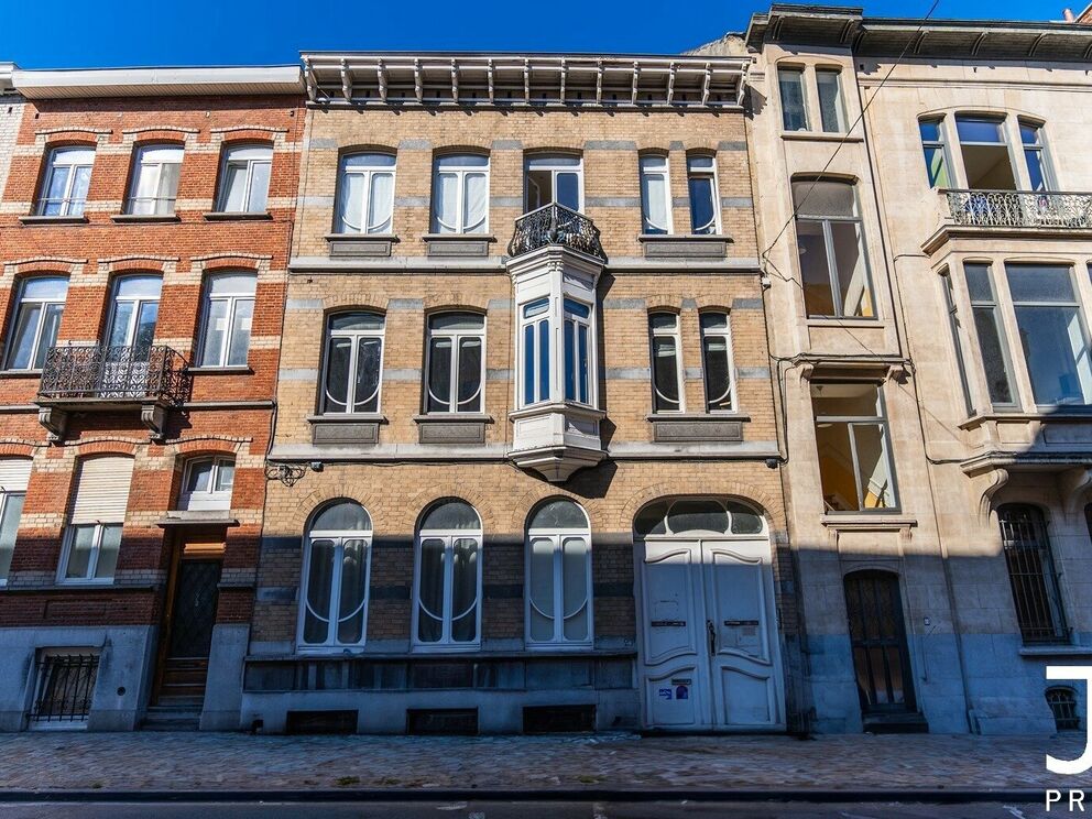 Immeuble à appartements à vendre à Ixelles