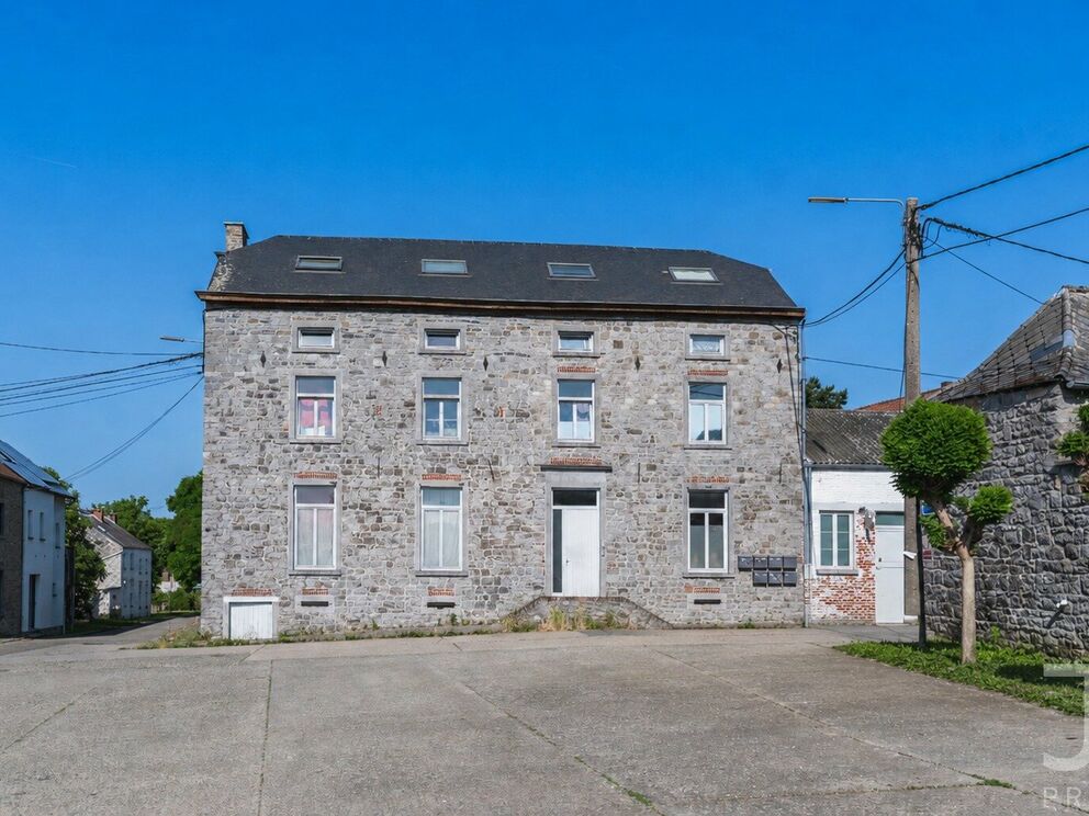 Immeuble à appartements à vendre à Jemeppe-sur-Sambre