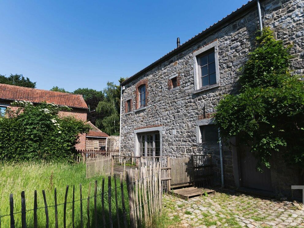 Immeuble à appartements à vendre à Jemeppe-sur-Sambre