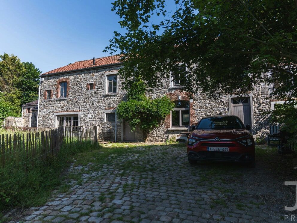Immeuble à appartements à vendre à Jemeppe-sur-Sambre