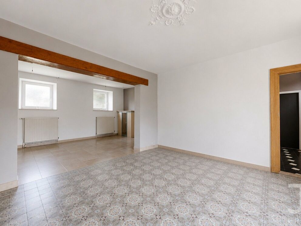 Immeuble à appartements à vendre à Jemeppe-sur-Sambre