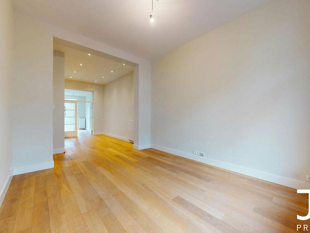 Immeuble à appartements à vendre à Schaerbeek