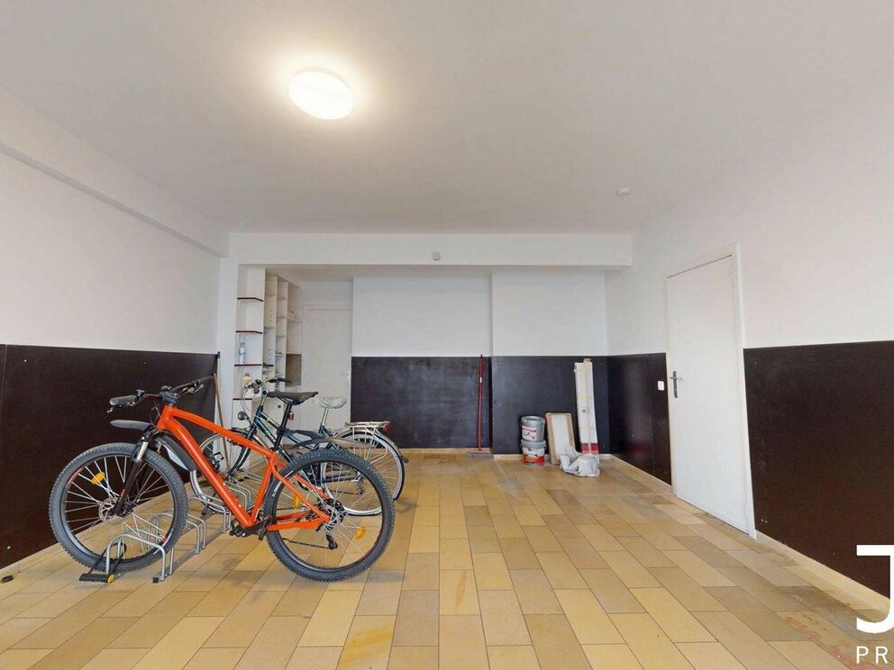 Individual shop for rent in Kraainem