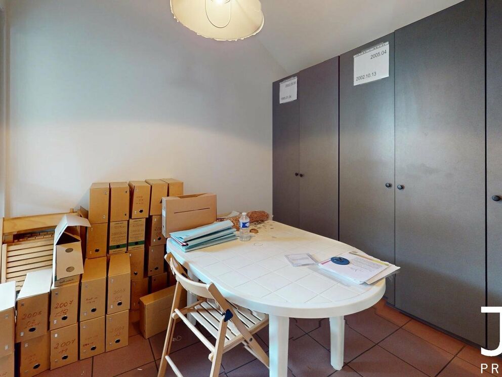 Offices for sale in Genval