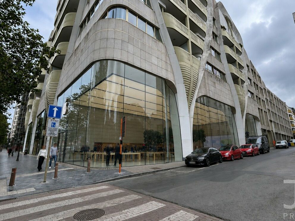 Parking intérieur à vendre à Bruxelles