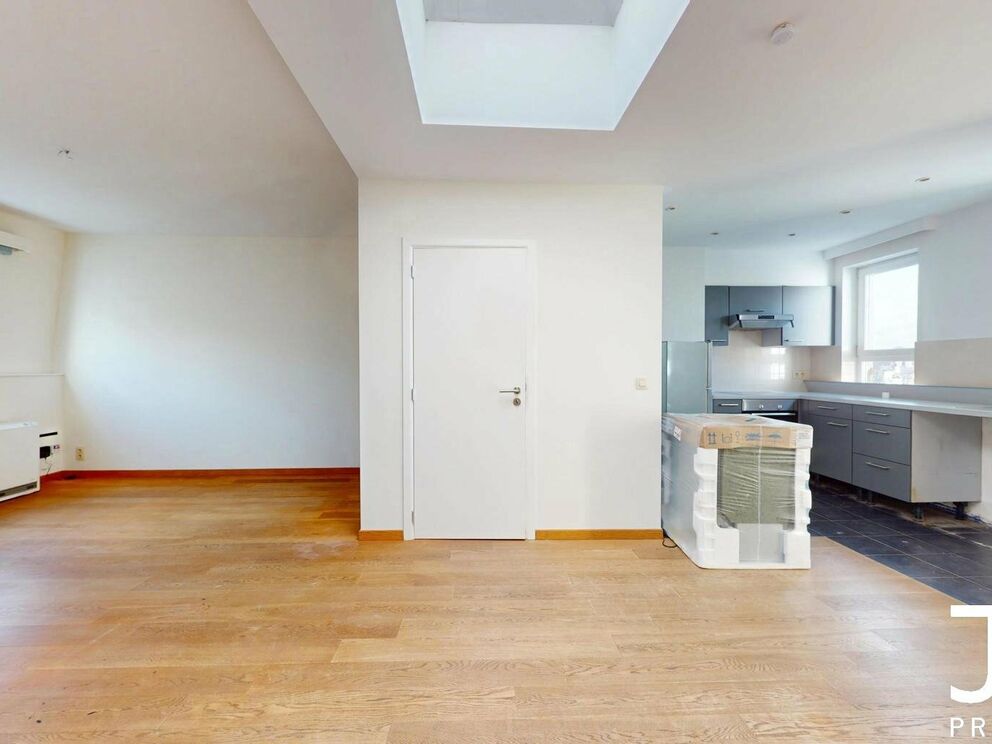 Penthouse for rent in Schaarbeek
