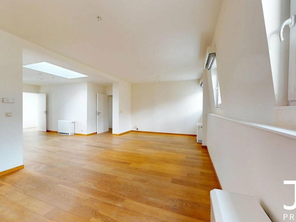 Penthouse for rent in Schaarbeek