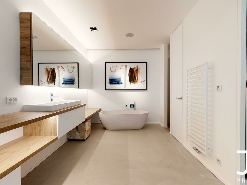 Rez-de-chaussée à louer à Woluwe-Saint-Pierre