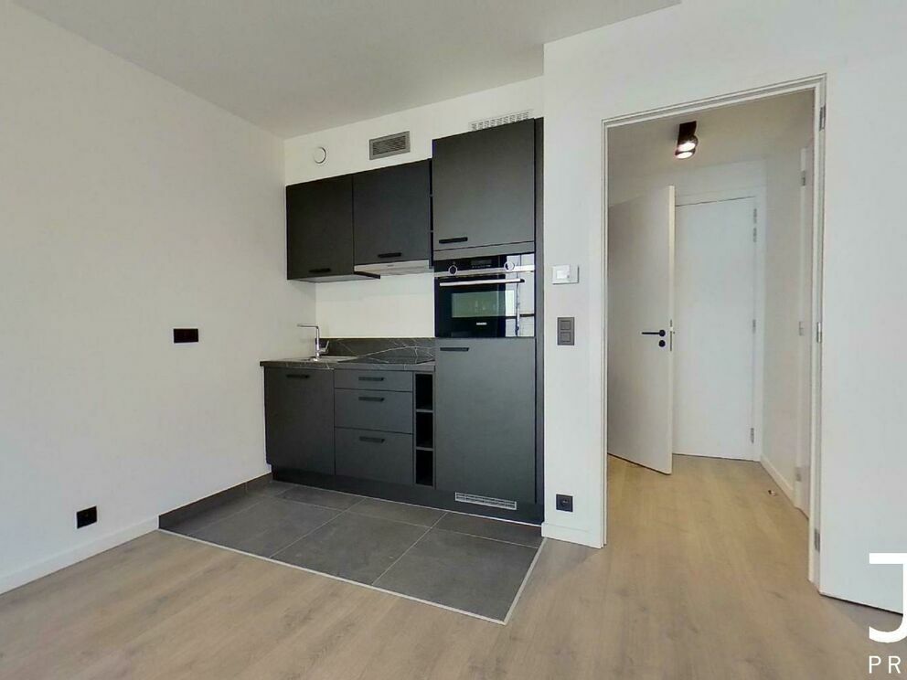 Studio for sale in Schaarbeek