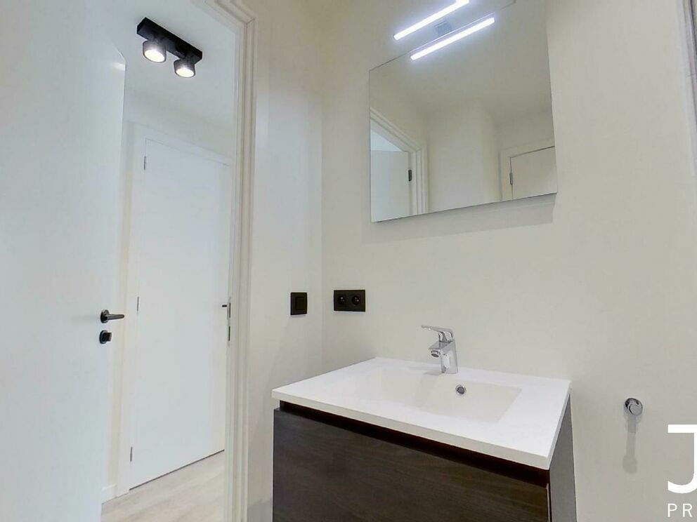 Studio for sale in Schaarbeek