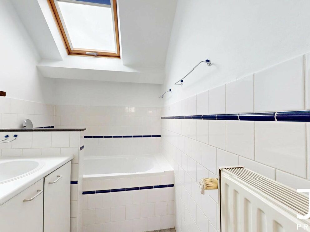 Triplex for rent in Etterbeek